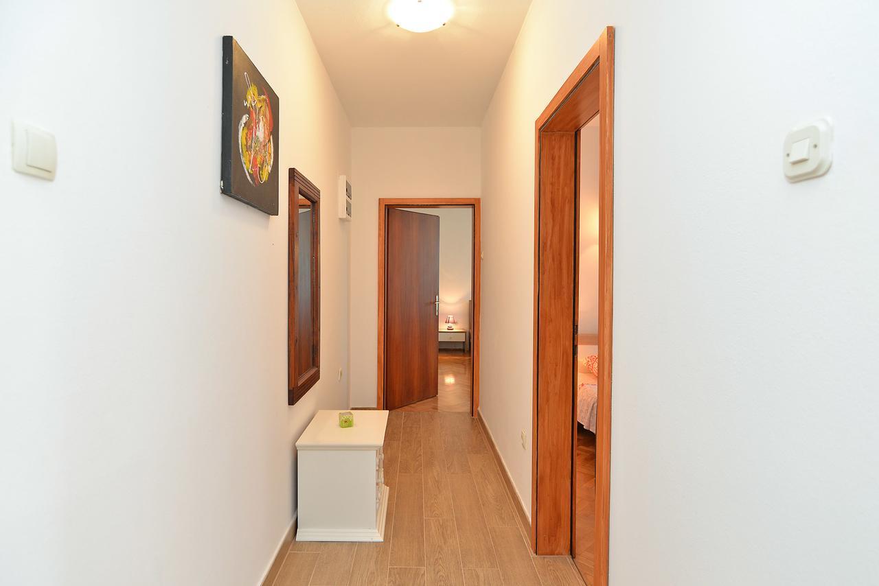 Apartments Gracijano 1724 Liznjan Luaran gambar