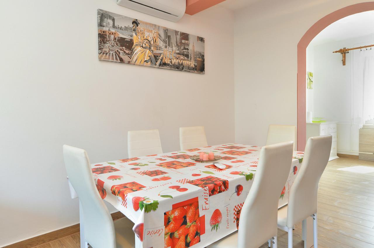 Apartments Gracijano 1724 Liznjan Luaran gambar