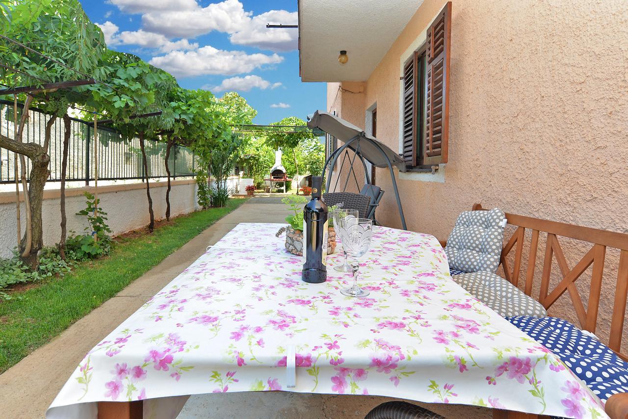 Apartments Gracijano 1724 Liznjan Luaran gambar