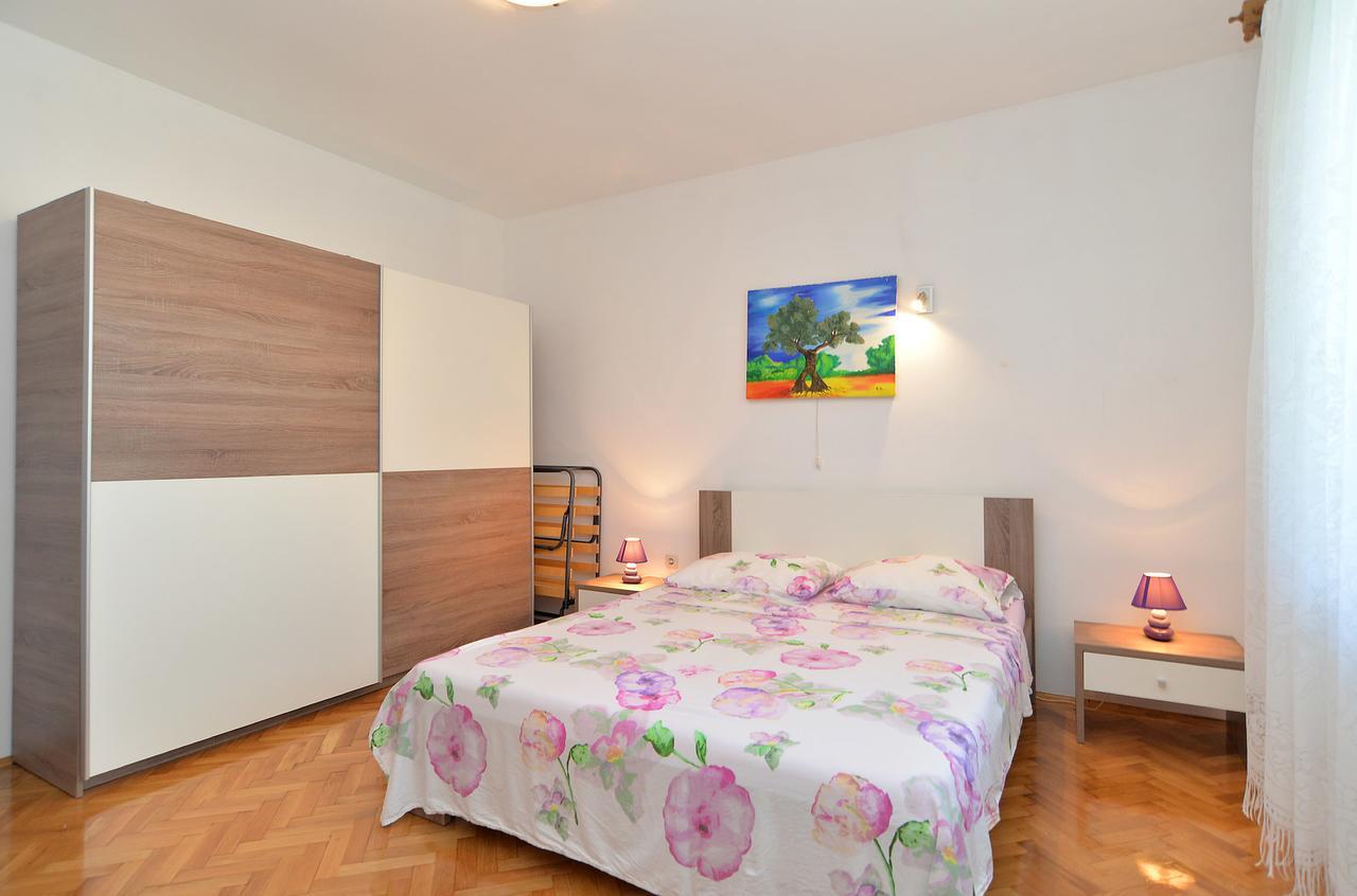 Apartments Gracijano 1724 Liznjan Luaran gambar