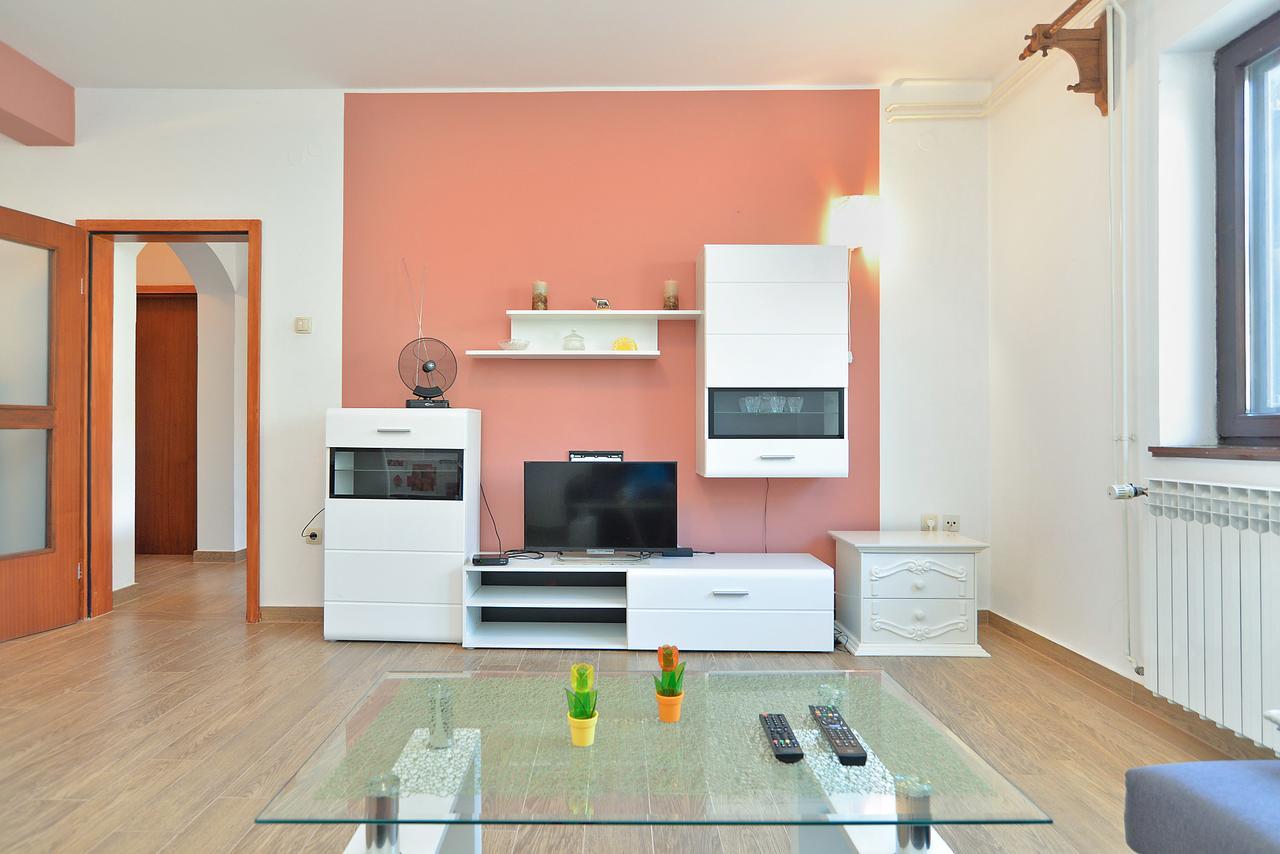 Apartments Gracijano 1724 Liznjan Luaran gambar