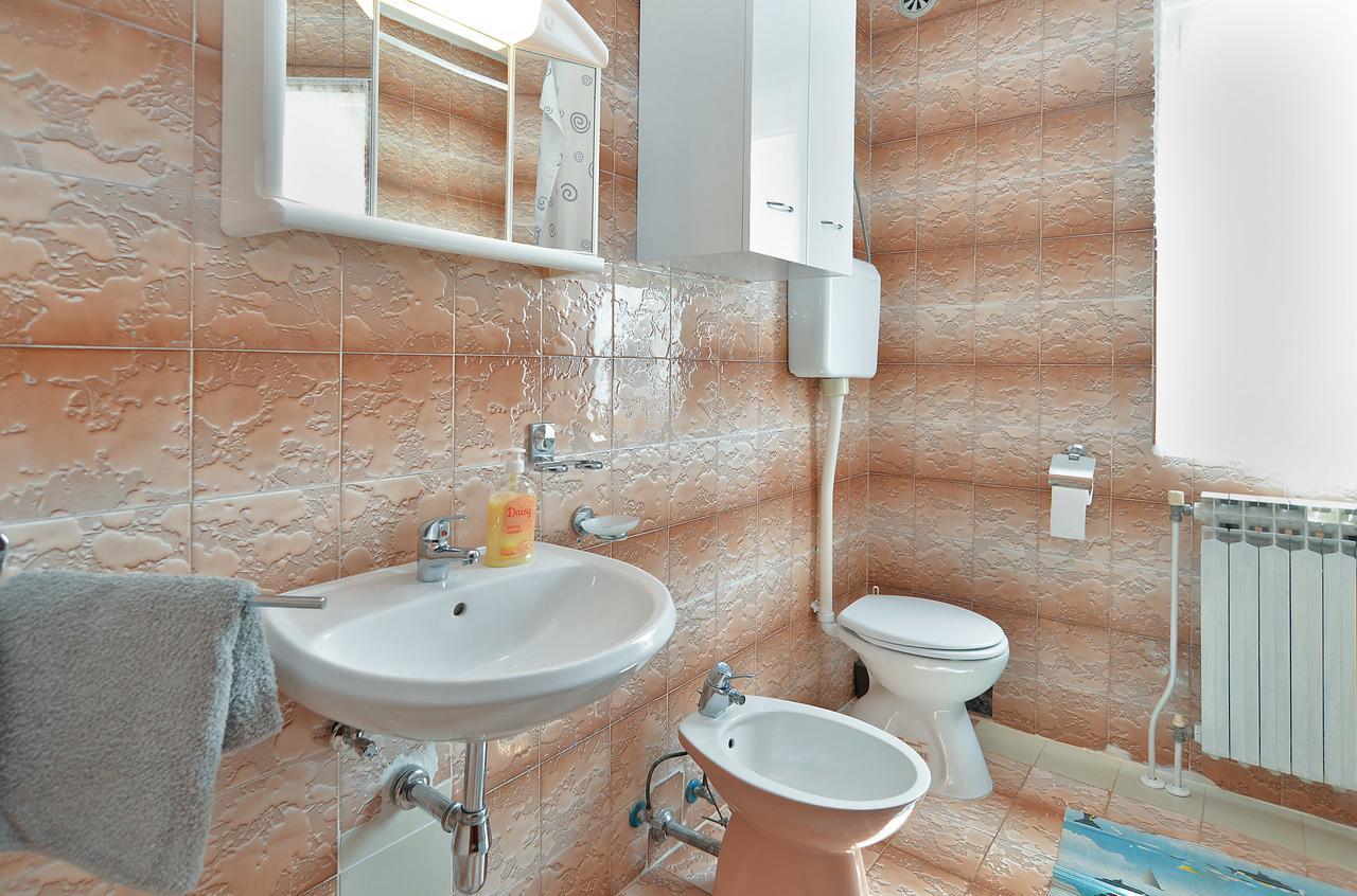 Apartments Gracijano 1724 Liznjan Luaran gambar