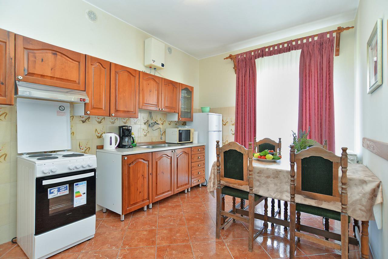 Apartments Gracijano 1724 Liznjan Luaran gambar